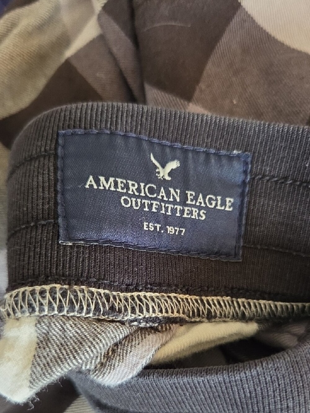 American Eagle Outfitters Black & Gray Plaid Jogger Pants - Picture 5 of 6